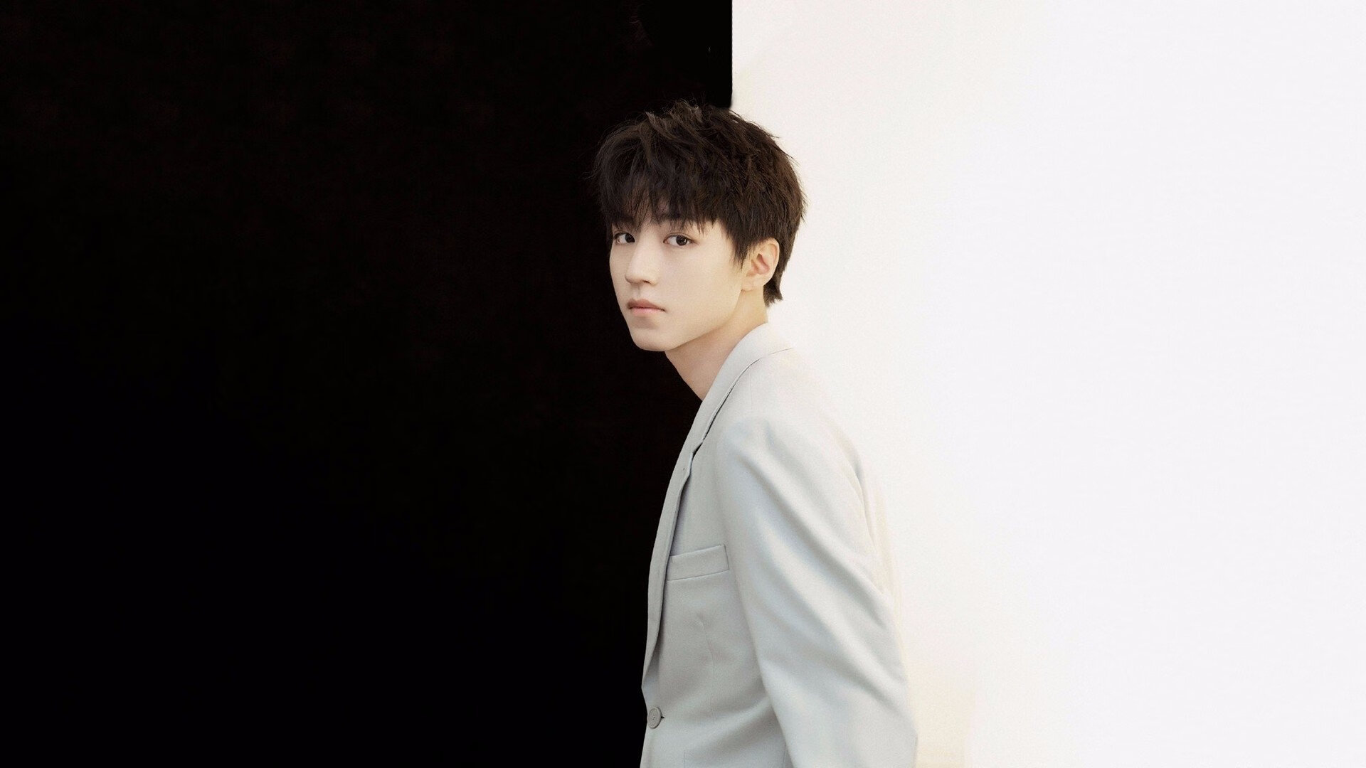 铁骑破阵，橘色风暴席卷美加墨，阿诺德中场指挥，荷兰五球血洗罗马尼亚